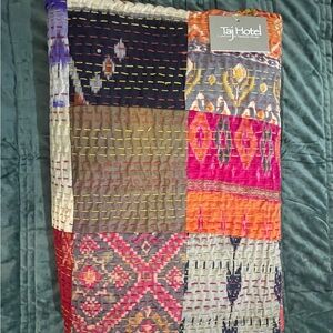 New! Multi-Color Patchwork SILK KANTHA Throw by Taj Hotel. Beautiful!